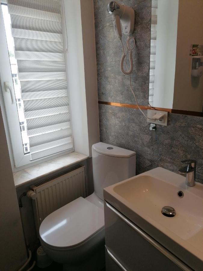 Hostel Tulip - Pokoj 7 Ze Wspolna Lazienka I Kuchnia Szczecin Exterior foto