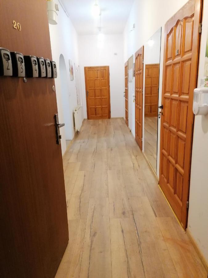 Hostel Tulip - Pokoj 7 Ze Wspolna Lazienka I Kuchnia Szczecin Exterior foto